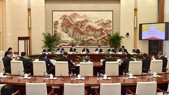 習近平首次提出：支持有條件的企業(yè)率先碳達峰！-